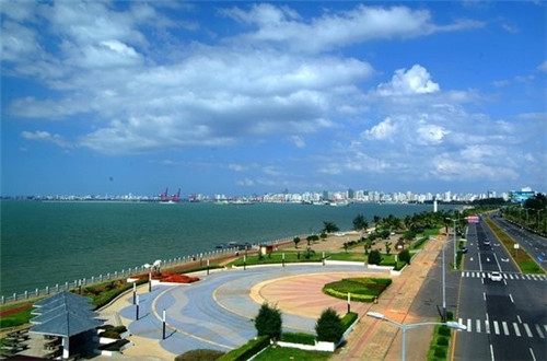 加盟连锁潮牌T恤的利与弊